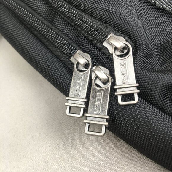 TUMI SLING BAG In black - Picture 5 of 11